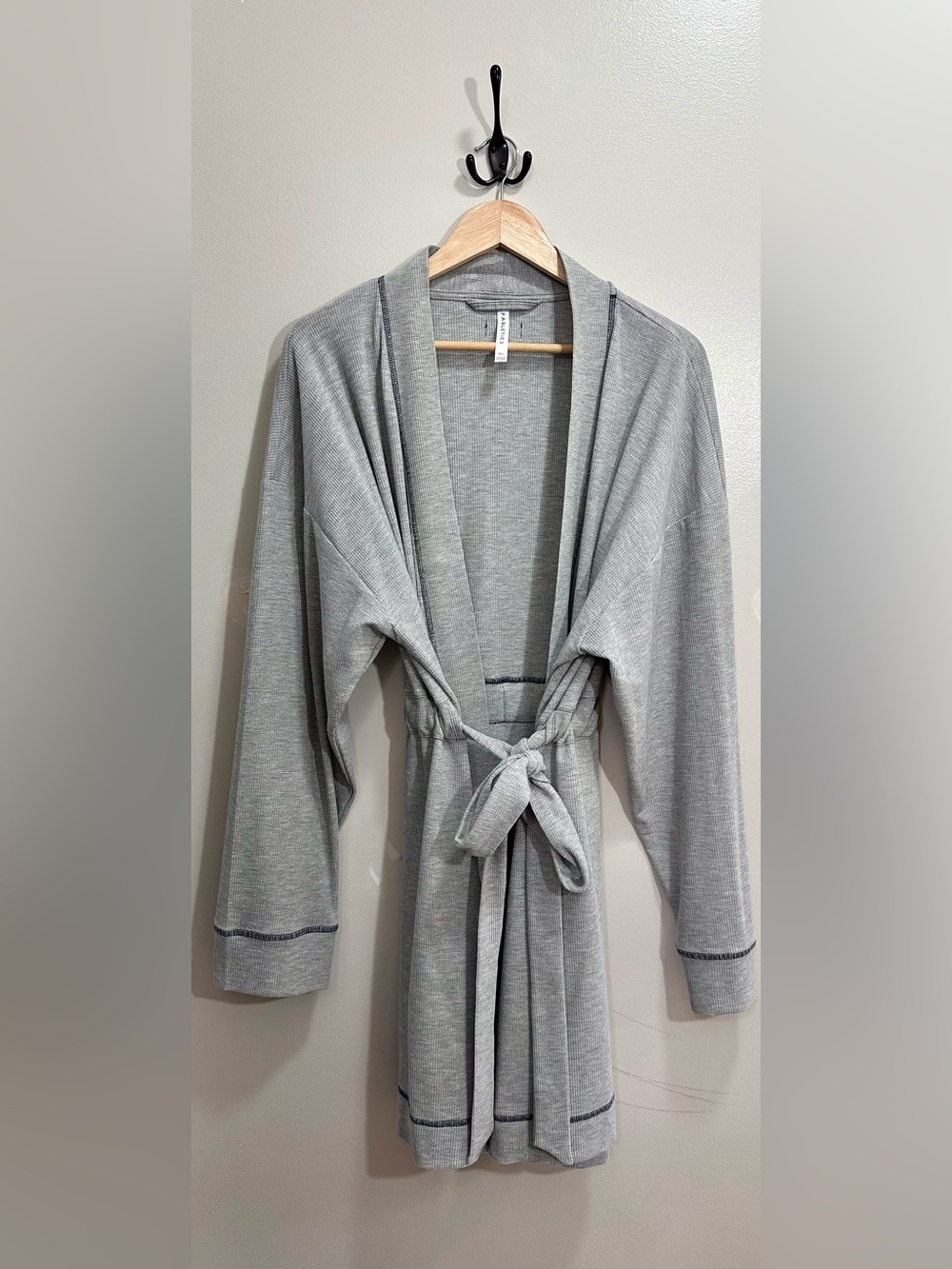 Fabletics Waffle Knit Robe in Heather Grey Size XL Loungewear - Picture 9 of 9